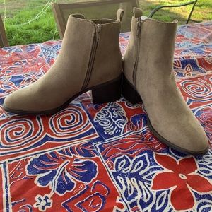 Chelsea boot graystone